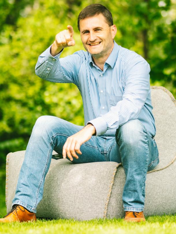 person-herr-er-sein-wulf-hemmerle-visitenkarte